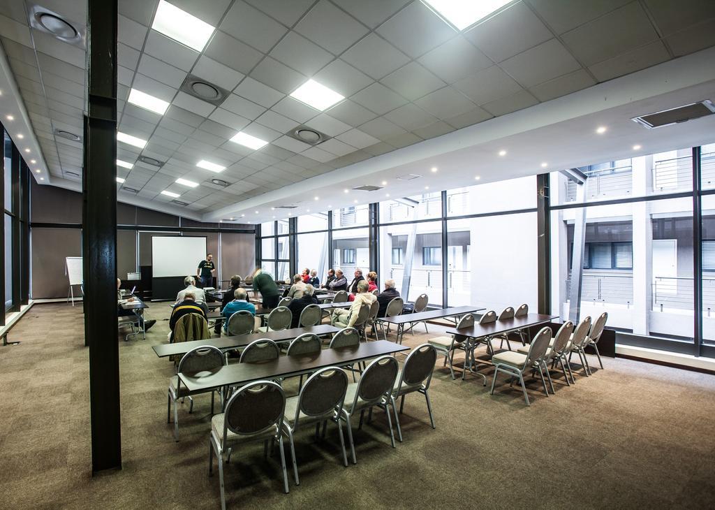 The Nicol Hotel And Apartments Johannesburg Esterno foto