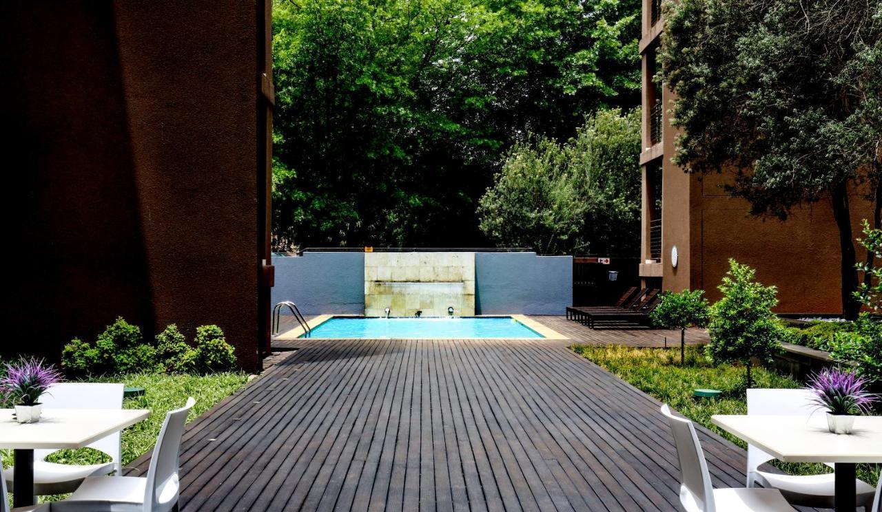 The Nicol Hotel And Apartments Johannesburg Esterno foto