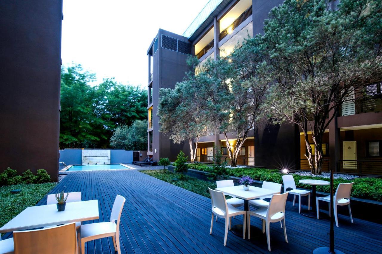 The Nicol Hotel And Apartments Johannesburg Esterno foto